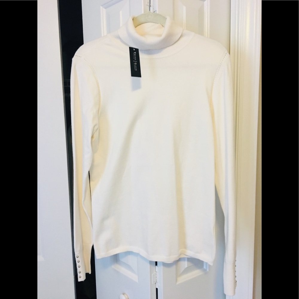 NWT WHBM Creme Turtleneck- XL